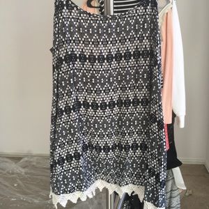 ✨BOGO✨ Black and white Aztec hippie boho tank